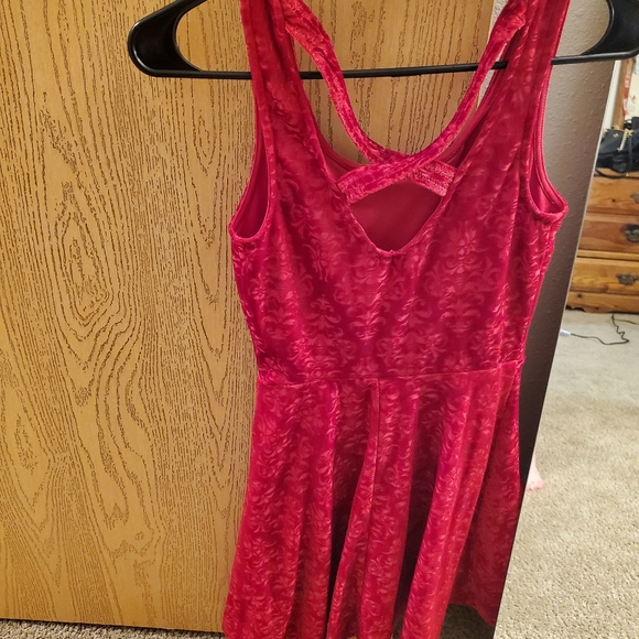 Bundle only Candies red velvet cross back dress - Picture 4 of 5